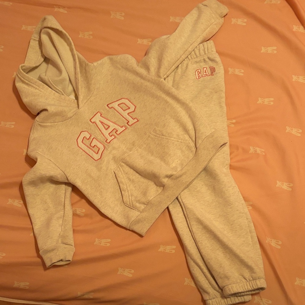 EUC-GAP Kids Cream Jogger Set